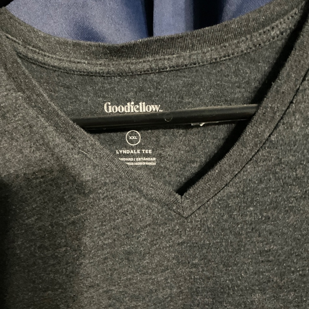 Lot of four 2XL T-shirts. M08 - Picture 6 of 10